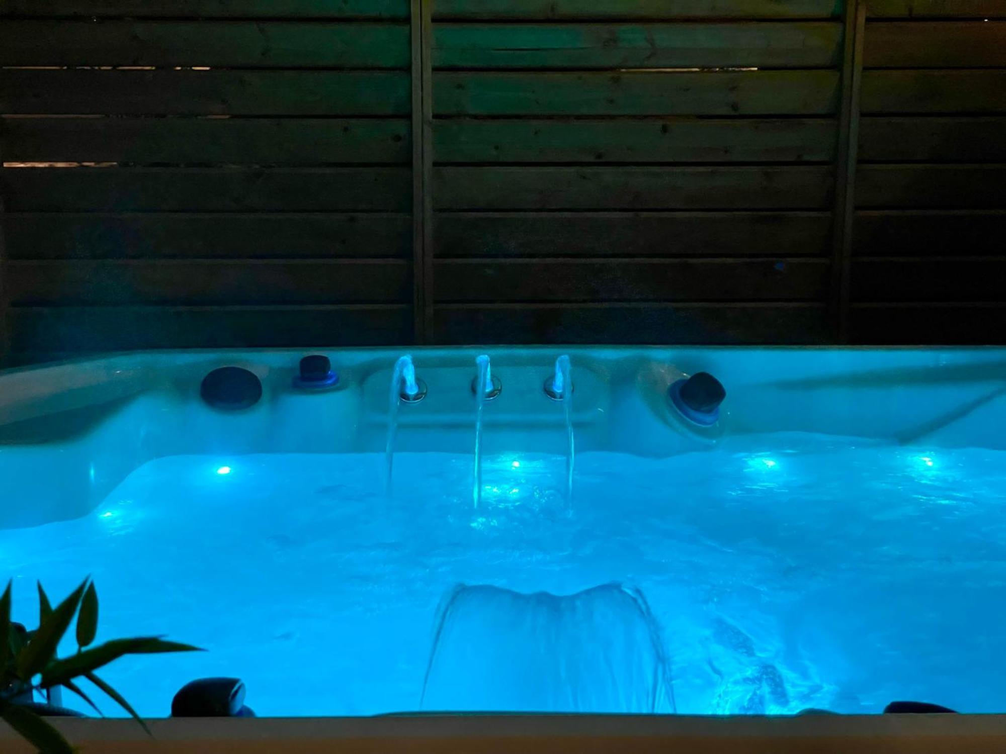Domaine Les 2 Mondes Hotel Еда Екстериор снимка
